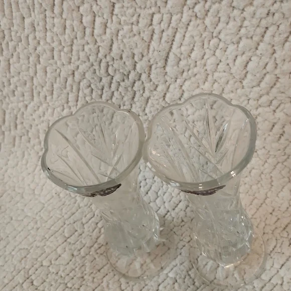 Vintage 90's 24% lead crystal etched glass scalloped opening set of 2 vases USA - Picture 2 of 7